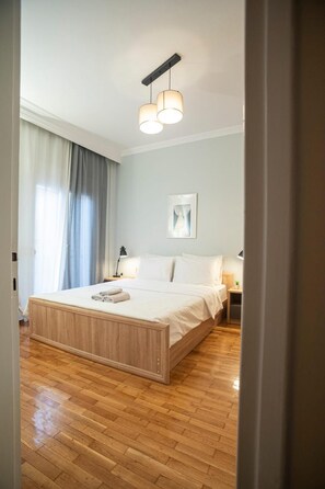 4 室のベッドルーム、アイロン / アイロン台、旅行用ベビーベッド、WiFi (無料)