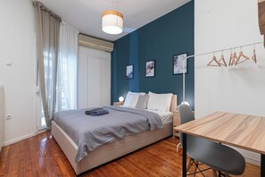 2 chambres, fer et planche à repasser, lit parapluie, Wi-Fi gratuit