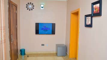 Business Suite | Ruang tamu