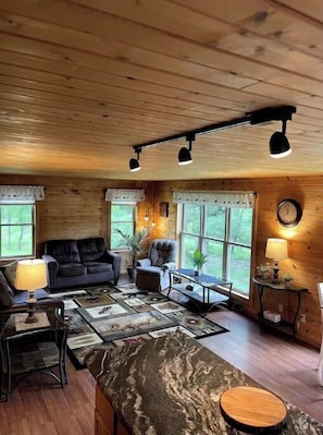 المنشأة من الداخل