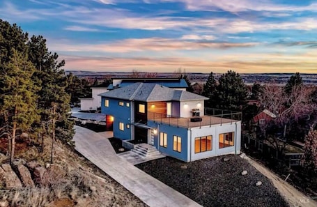 外観. Mountainside Luxury Entertainer | Game Room & Deck