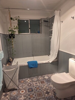 Shower, hair dryer, towels, soap - Forest, River and Sea (Denmark)