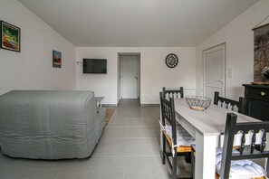1 bedroom, iron/ironing board, free WiFi, bed sheets - Little House - GARDEN - GRAULHET (Graulhet)