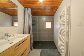 Hair dryer, towels, toilet paper