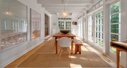 Designer East Hampton Farmhouse Bike to Amagansett, Ocean Beaches, Seasonal Pool
