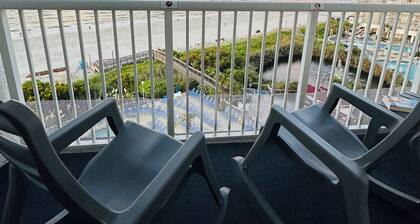 Seawatch Resort North Tower Oceanfront-Between MB-NMB 1 BR 1 Ba King 446 sq ft