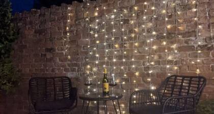 The Stable - cosy, romantic space in a quiet village location