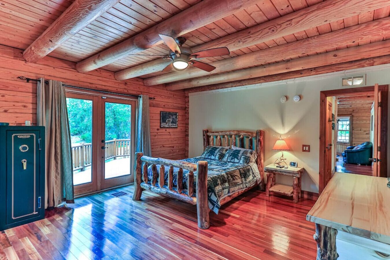 4 bedrooms, free WiFi, bed sheets