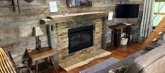 Twin Oaks Antique Cabin by Garden of the Gods in the Shawnee National Forest