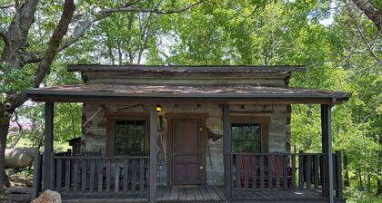 Twin Oaks Antique Cabin by Garden of the Gods in the Shawnee National Forest
