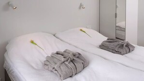 Uklassifisert bilde, 3 av 12, knapp