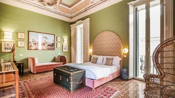 Junior Suite | Premium bedding, down comforters, minibar, in-room safe