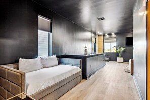 3 quartos, Wi-Fi de cortesia, roupa de cama