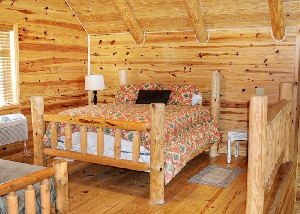 Traditional Cabin Perfect for a Couples Getaway Glenwood Vrbo