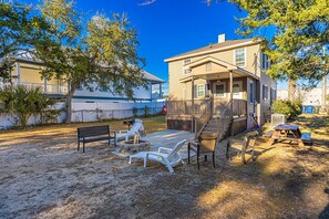 تناول الطعام بالخارج