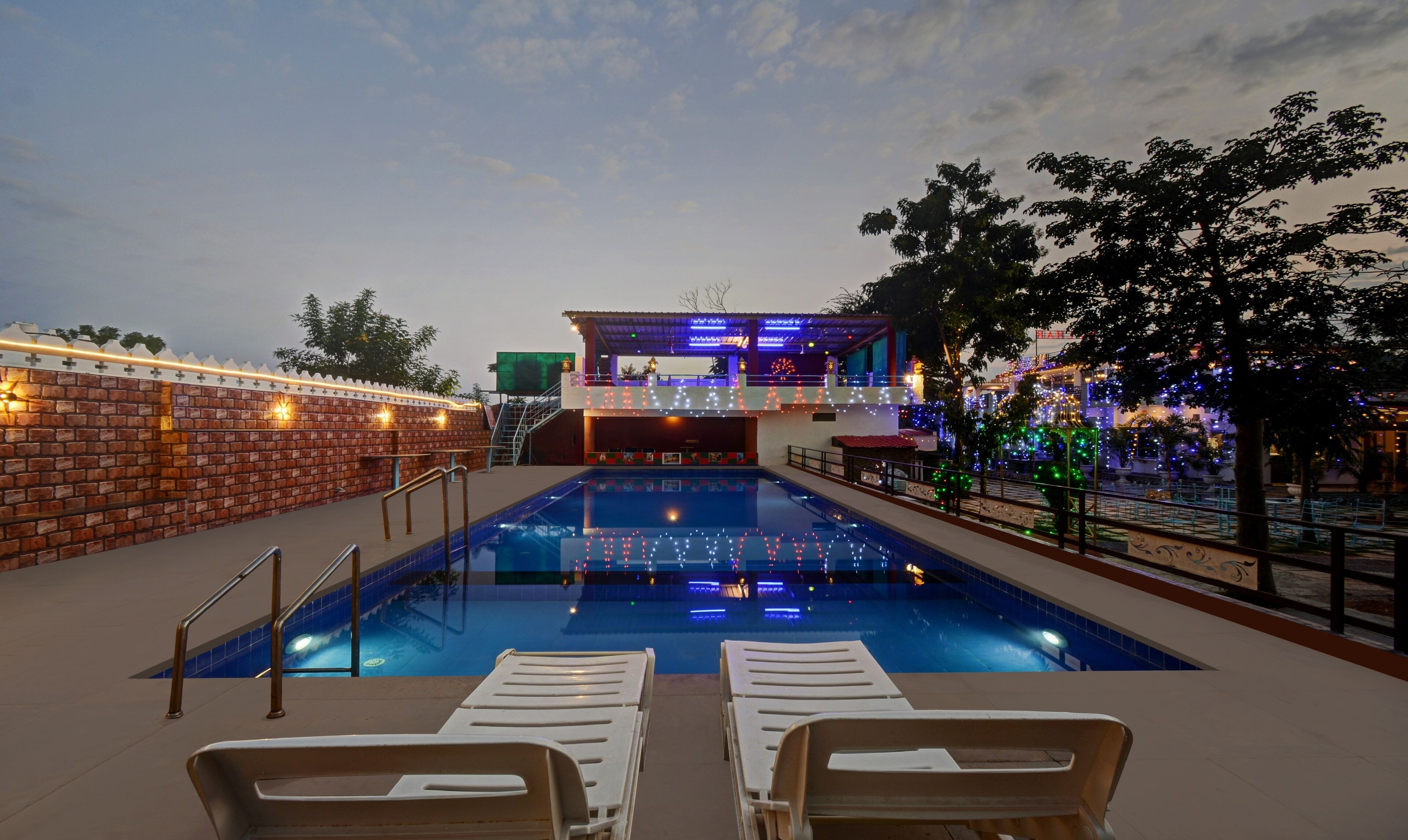 Foto - Treebo Trend The Lavit Malhar With Mountain View