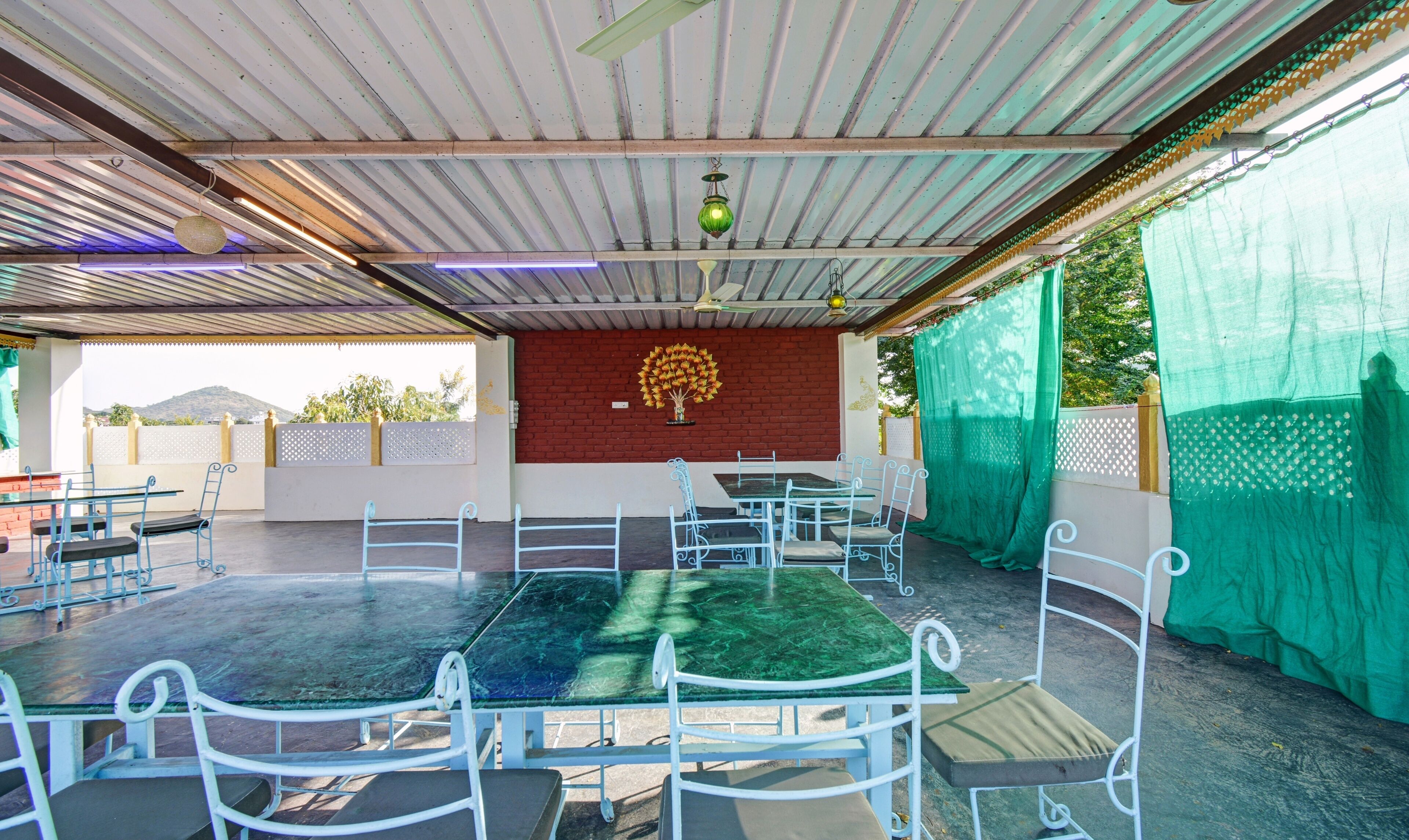 Foto - Treebo Trend The Lavit Malhar With Mountain View