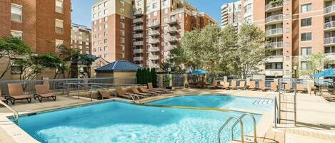 Außenpool (je nach Saison geöffnet)