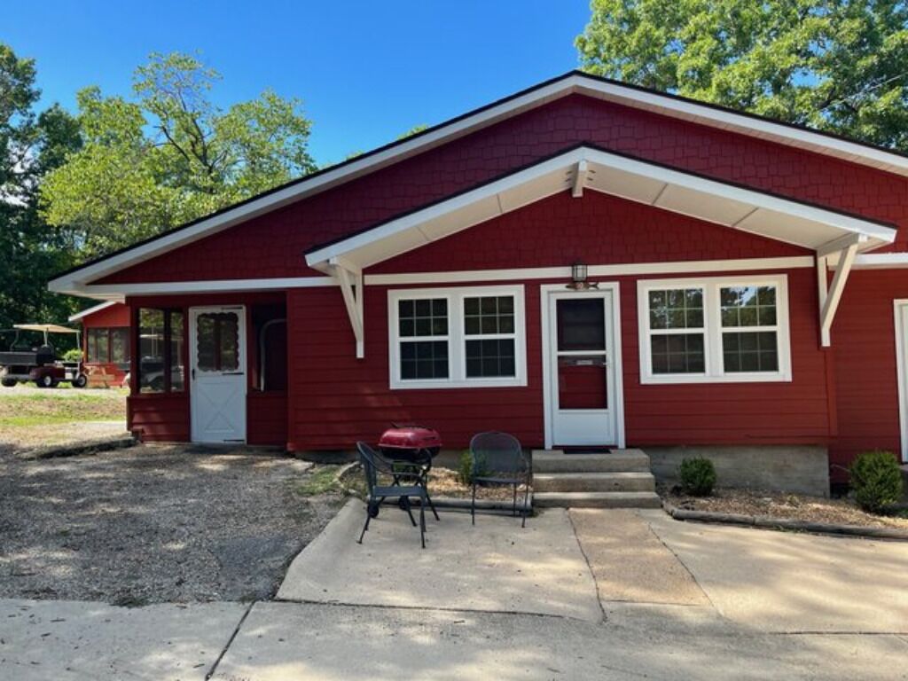 10) The Duplex Cabin
