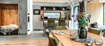 Holiday Chalet "ZSAM" with hottub and sauna in Garmisch-Partenkirchen