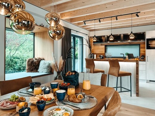 Holiday Chalet "ZSAM" with hottub and sauna in Garmisch-Partenkirchen