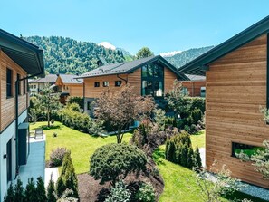 Exterior - Holiday Chalet "ZSAM" with hottub and sauna in Garmisch-Partenkirchen (Garmisch-Partenkirchen)