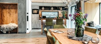 Holiday Chalet "ZSAM" with hottub and sauna in Garmisch-Partenkirchen