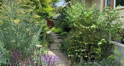 Mt. Tabor/ SE Portland Modern Warm Oasis