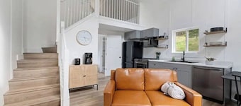 Tiny Home on 5 acres - Deadwood