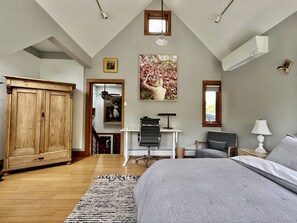 1 quarto, escrivaninha, Wi-Fi de cortesia, roupa de cama