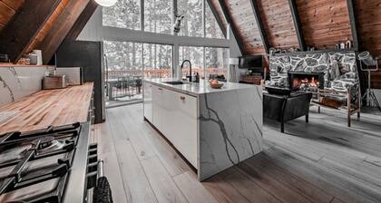 A-Frame - 4 Bedroom + Loft Game Room • Lake Access • Fenced Yard • AC