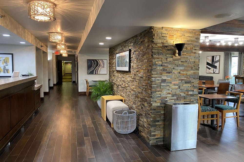 The Addison Hotel, SureStay Collection by Best Western