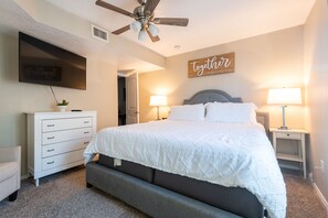 3 bedrooms, desk, travel cot, free WiFi