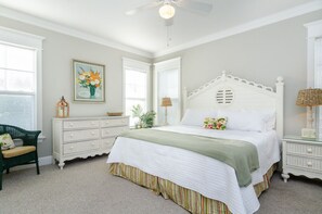 3 habitaciones, tabla de planchar con plancha, wifi y ropa de cama