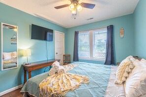 5 bedrooms, desk, iron/ironing board, free WiFi