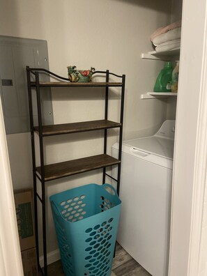 Interior - Cozy 1 bedroom  (Dallas)