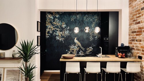 Design apartment shop window very centrally located