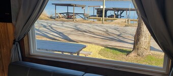 lake shower house with private boat dock free coffee wifi parking boat parking. 