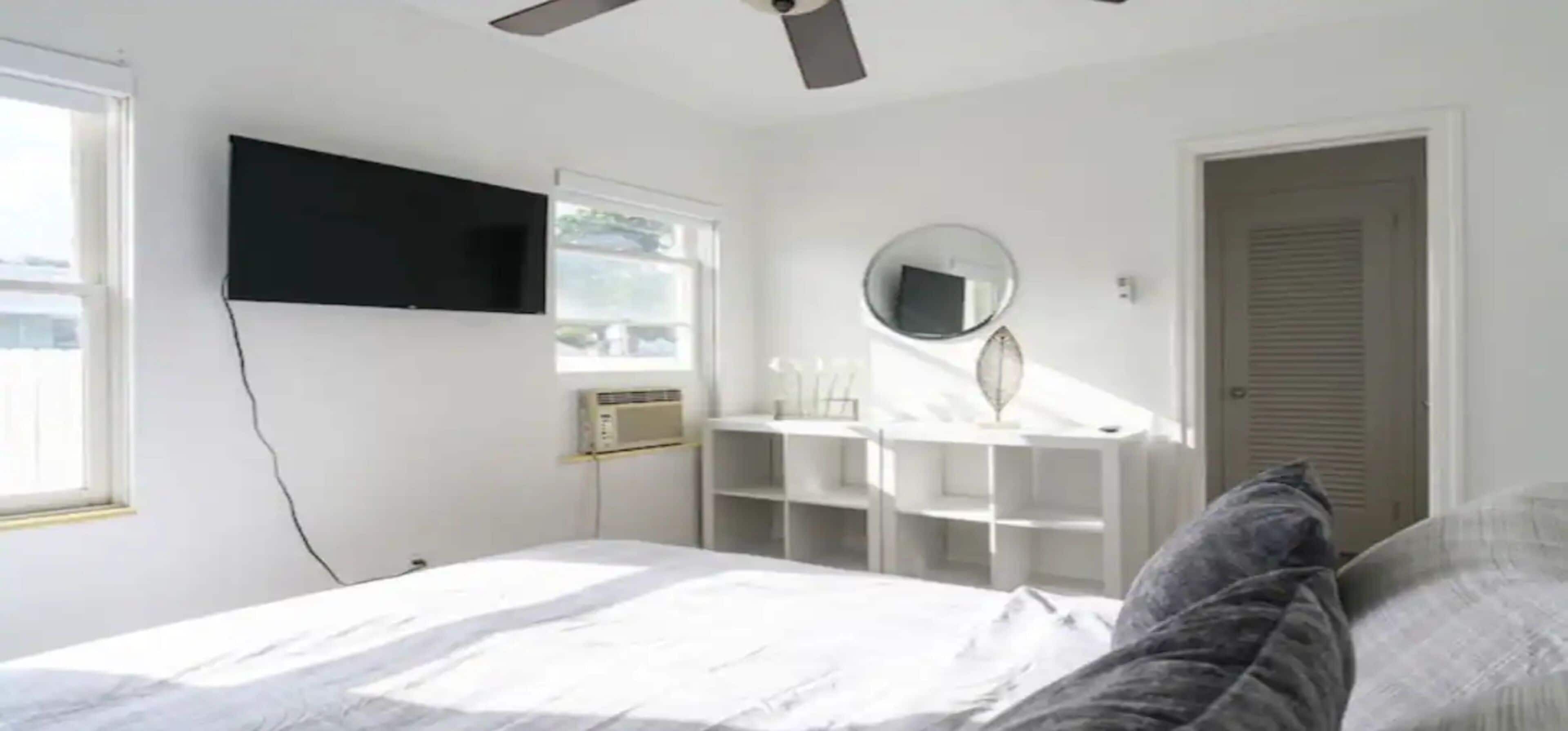 In-room safe, iron/ironing board, free WiFi, bed sheets