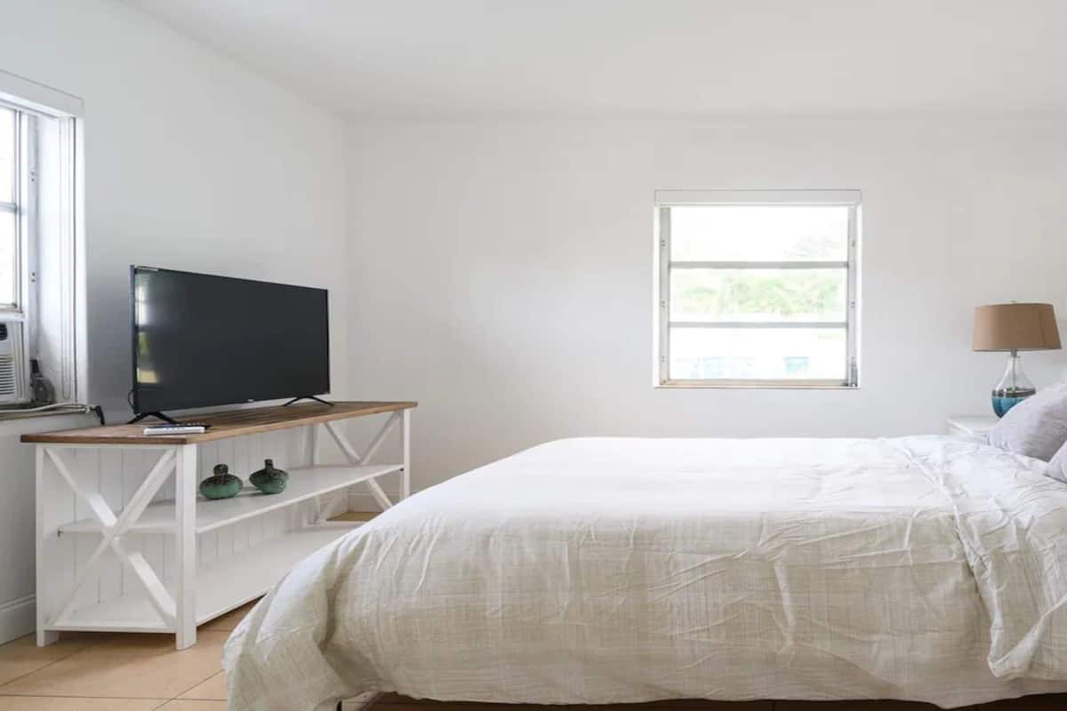 In-room safe, iron/ironing board, free WiFi, bed sheets