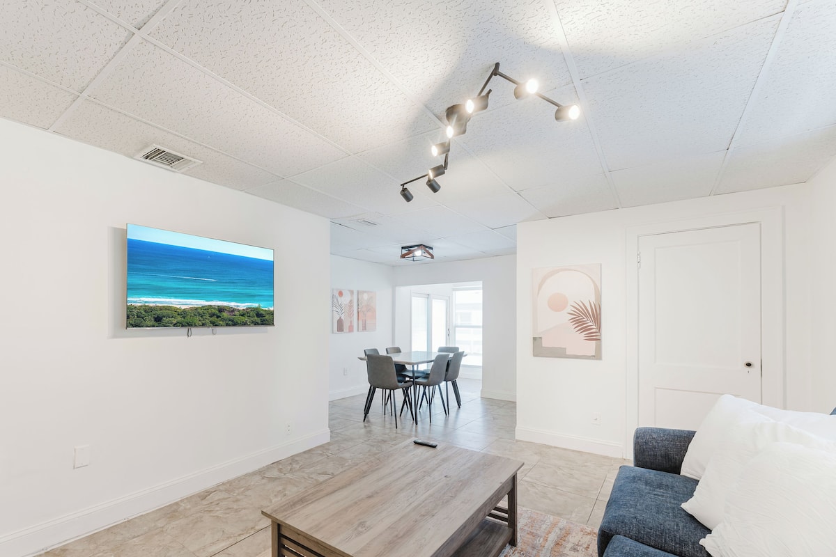 Family Apartment | Living area