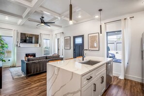 Interior - Milby Entire Home · The O`Four, Entire Luxury Duplex in East Downtown (Houston)