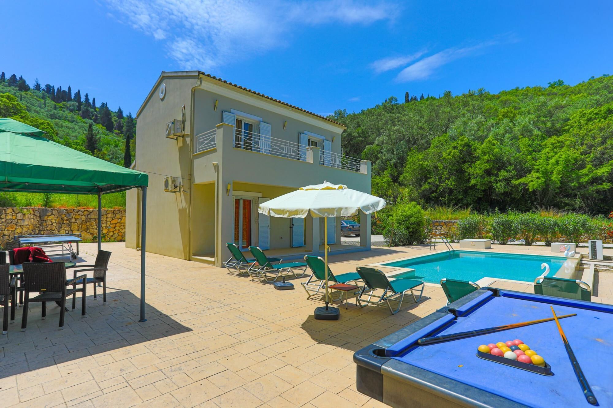 3 عدّة غرف نوم