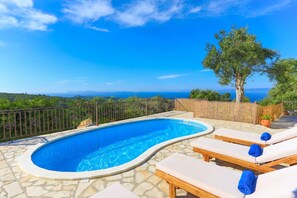 House | 2 bedrooms, WiFi