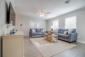 智能电视、书、流媒体服务