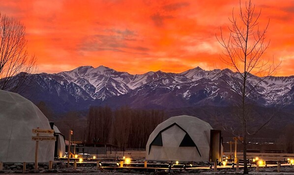 Exterior - Cinco Cumbres luxury Camp & Eco Lodge (Uspallata)