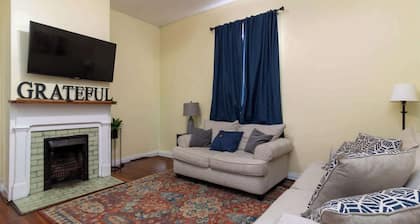 The Sunny Southern Manse Front Unit Walk Downtown