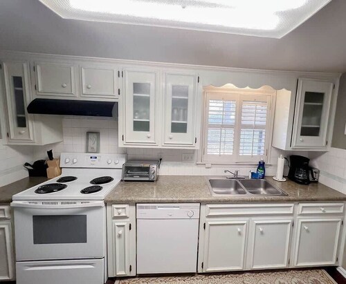 Mins to Downtown, Parks,& ASU - Courtyard Retreat