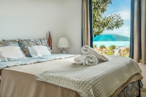 Family House | Free WiFi, bed sheets - Casa Deck da Vila - Ilhabela (Ilhabela)