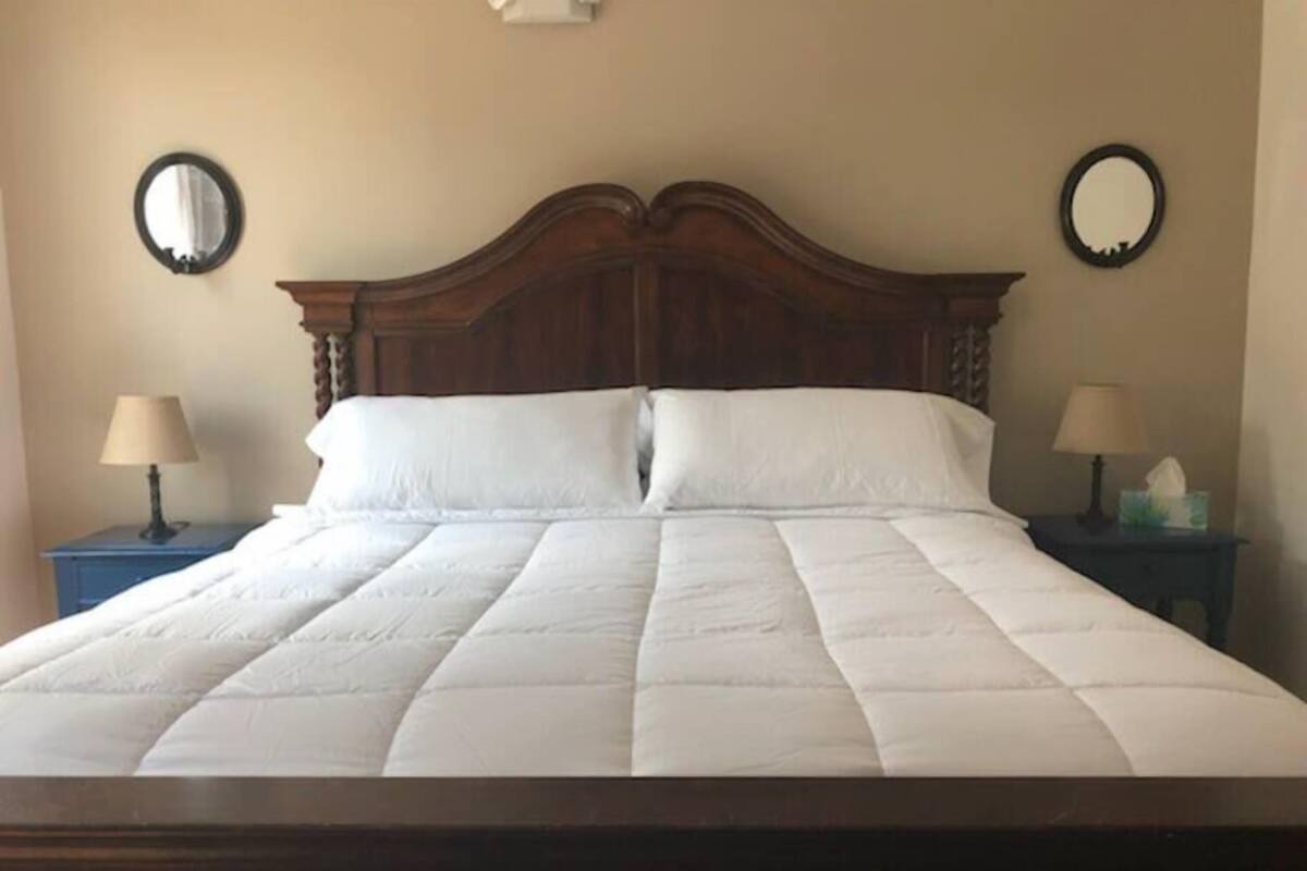 Suite 7 | Premium bedding, memory-foam beds, free WiFi, individually furnished